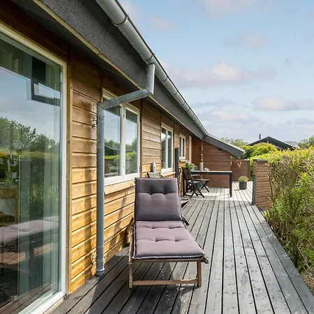 Дом отдыха Stunning In With Sauna *